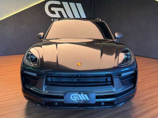 PORSCHE-MACAN-2025