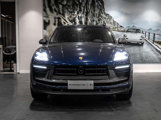 PORSCHE-MACAN-2025