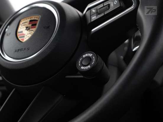 PORSCHE-MACAN-2024