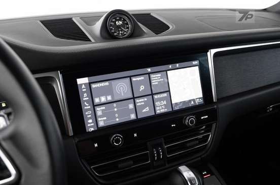 PORSCHE-MACAN-2024