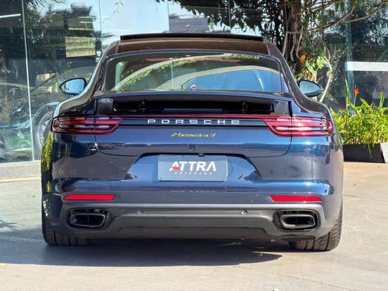 PORSCHE-PANAMERA-2017