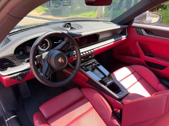 PORSCHE-911-2024