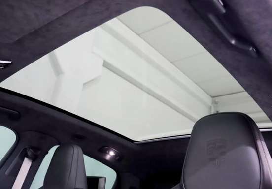 PORSCHE-CAYENNE-2022