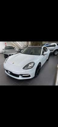PORSCHE-PANAMERA-2017