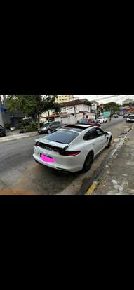 PORSCHE-PANAMERA-2017