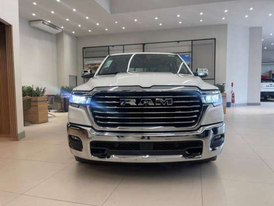 RAM-1500-3.0 HURRICANE 6 BITURBO GASOLINA LARAMIE CD 4X4 AUTOMÁTICO RAM-1500-2026