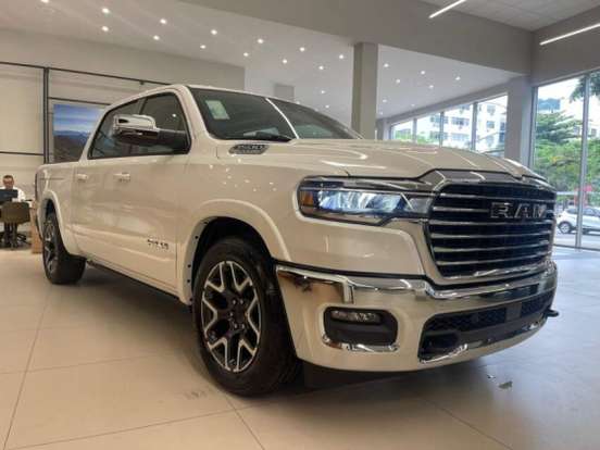 RAM-1500-3.0 HURRICANE 6 BITURBO GASOLINA LARAMIE CD 4X4 AUTOMÁTICO RAM-1500-2026