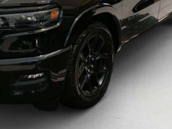 RAM-1500-3.0 HURRICANE 6 BITURBO GASOLINA LARAMIE NIGHT EDITION CD 4X4 AUTOMÁTICO RAM-1500-2024