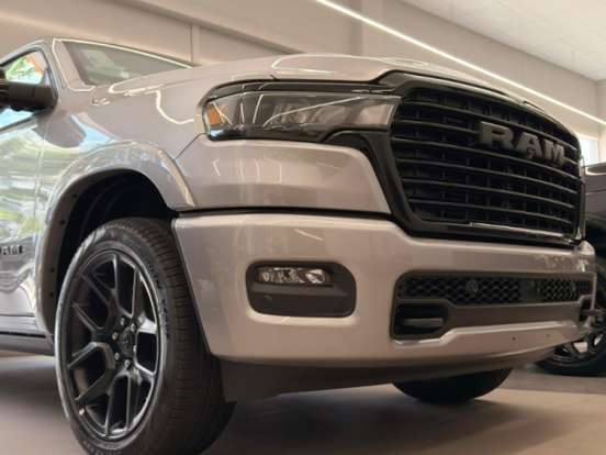 RAM-1500-3.0 HURRICANE 6 BITURBO GASOLINA LARAMIE NIGHT EDITION CD 4X4 AUTOMÁTICO RAM-1500-2026