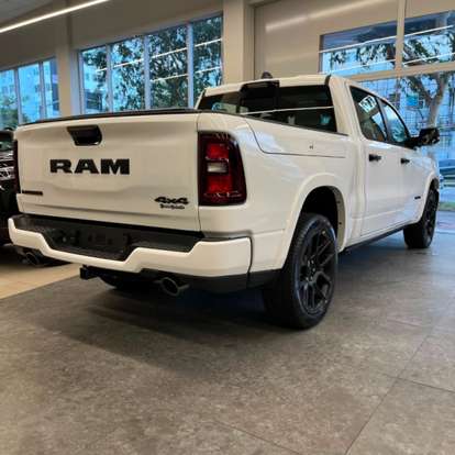 RAM-1500-3.0 HURRICANE 6 BITURBO GASOLINA LARAMIE NIGHT EDITION CD 4X4 AUTOMÁTICO RAM-1500-2026