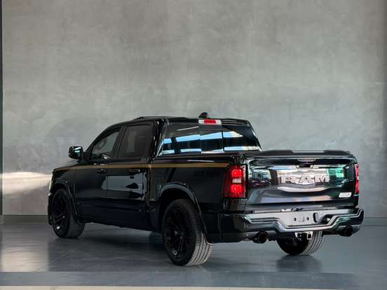 RAM-1500-5.7 V8 SUPERCHARGED GASOLINA DC650 CD 4X4 AUTOMÁTICO RAM-1500-2026