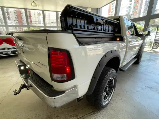 RAM-2500-6.7 LARAMIE 4X4 CD I6 TURBO DIESEL 4P AUTOMÁTICO RAM-2500-2018