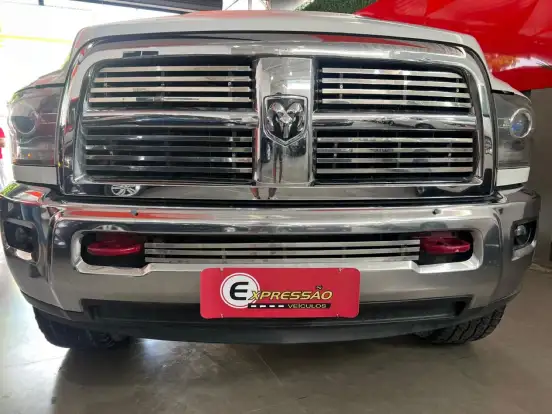 RAM-2500-6.7 LARAMIE 4X4 CD I6 TURBO DIESEL 4P AUTOMÁTICO RAM-2500-2012