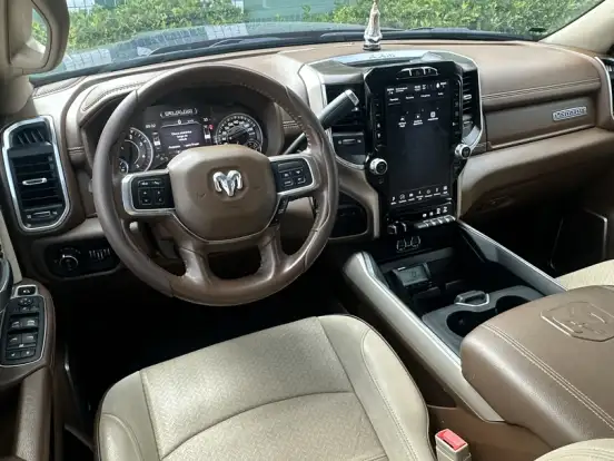 RAM-3500-6.7 I6 TURBO DIESEL LARAMIE CD 4X4 AUTOMÁTICO RAM-3500-2022
