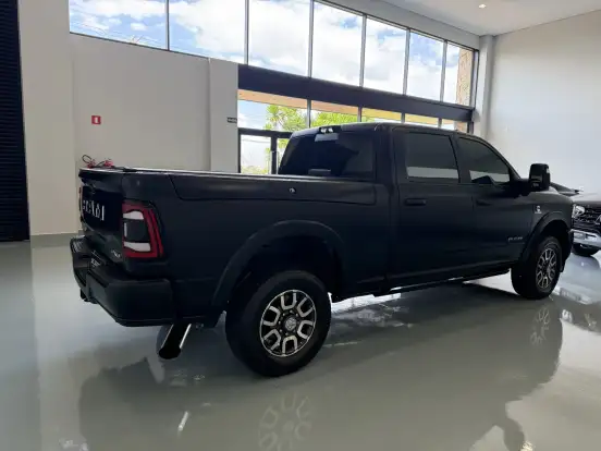 RAM-3500-6.7 I6 TURBO DIESEL LIMITED LONGHORN CD 4X4 AUTOMÁTICO RAM-3500-2023