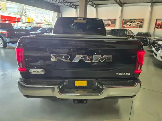 RAM-3500-6.7 I6 TURBO DIESEL LIMITED LONGHORN CD 4X4 AUTOMÁTICO RAM-3500-2026