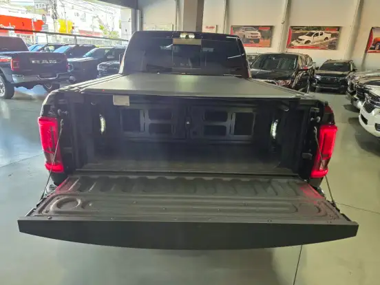 RAM-3500-6.7 I6 TURBO DIESEL LIMITED LONGHORN CD 4X4 AUTOMÁTICO RAM-3500-2026