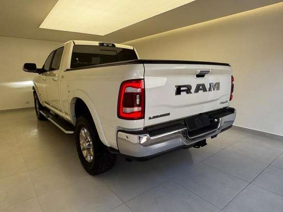 RAM-3500-6.7 I6 TURBO DIESEL LARAMIE CD 4X4 AUTOMÁTICO RAM-3500-2022