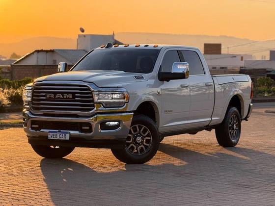 RAM 3500 6.7 I6 TURBO DIESEL LIMITED LONGHORN CD 4X4  AUTOMÁTICO