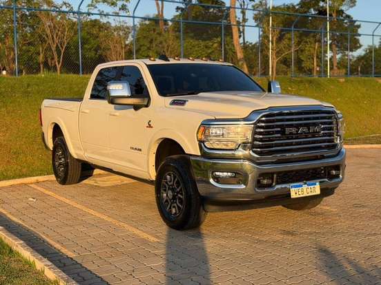 RAM-3500-6.7 I6 TURBO DIESEL LIMITED LONGHORN CD 4X4 AUTOMÁTICO RAM-3500-2024