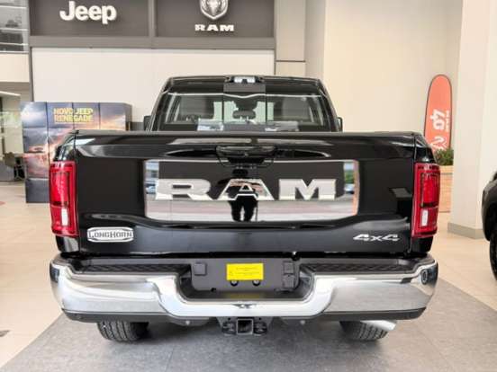 RAM-3500-6.7 I6 TURBO DIESEL LIMITED LONGHORN CD 4X4 AUTOMÁTICO RAM-3500-2026