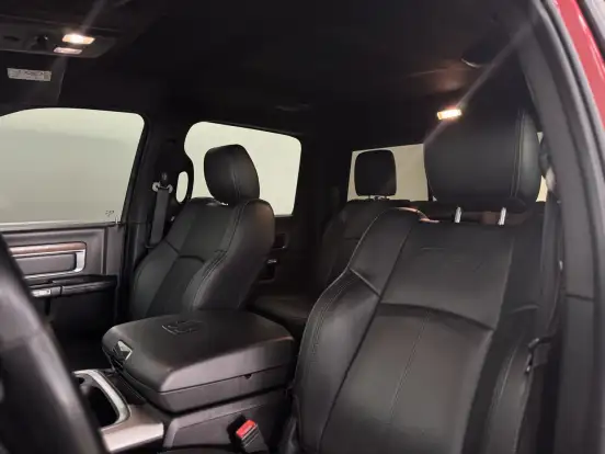 RAM-CLASSIC-5.7 V8 GASOLINA LARAMIE CD 4X4 AUTOMÁTICO RAM-CLASSIC-2022