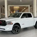 RAM CLASSIC 5.7 V8 GASOLINA LARAMIE CD 4X4 AUTOMÁTICO RAM CLASSIC 5.7 V8 GASOLINA LARAMIE CD 4X4 AUTOMÁTICO