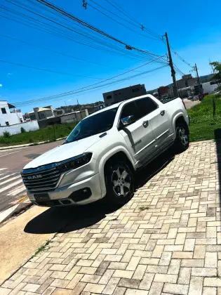 RAM RAMPAGE 2.0 TURBO DIESEL LARAMIE 4X4 AUTOMÁTICO