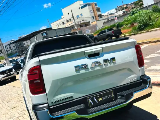 RAM-RAMPAGE-2.0 TURBO DIESEL LARAMIE 4X4 AUTOMÁTICO RAM-RAMPAGE-2024