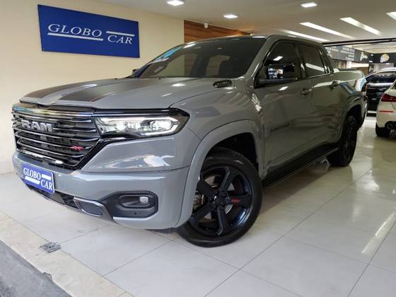 RAM RAMPAGE 2.0 HURRICANE 4 TURBO GASOLINA R/T 4X4 AUTOMÁTICO