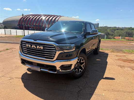 RAM-1500-3.0 HURRICANE 6 BITURBO GASOLINA LARAMIE CD 4X4 AUTOMÁTICO RAM-1500-2024