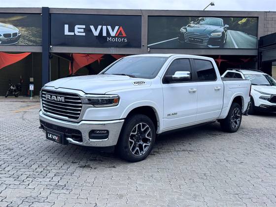 RAM 1500 3.0 HURRICANE 6 BITURBO GASOLINA LARAMIE NIGHT EDITION CD 4X4 AUTOMÁTICO