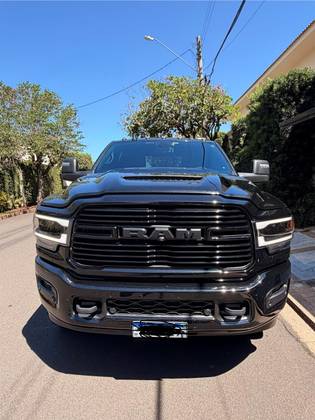 RAM 2500 6.7 I6 TURBO DIESEL LARAMIE NIGHT EDITION CD 4X4 AUTOMÁTICO