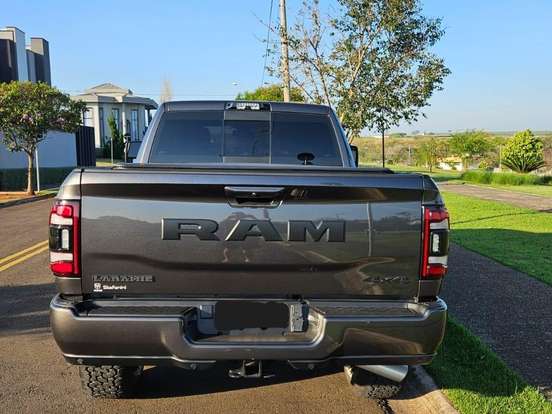 RAM-2500-6.7 I6 TURBO DIESEL LARAMIE NIGHT EDITION CD 4X4 AUTOMÁTICO RAM-2500-2024