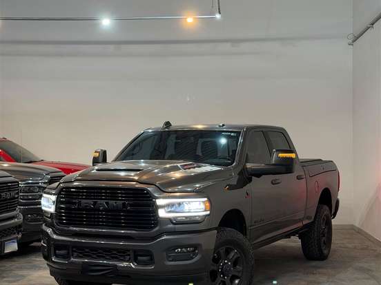 RAM-2500-6.7 I6 TURBO DIESEL LARAMIE NIGHT EDITION CD 4X4 AUTOMÁTICO RAM-2500-2024