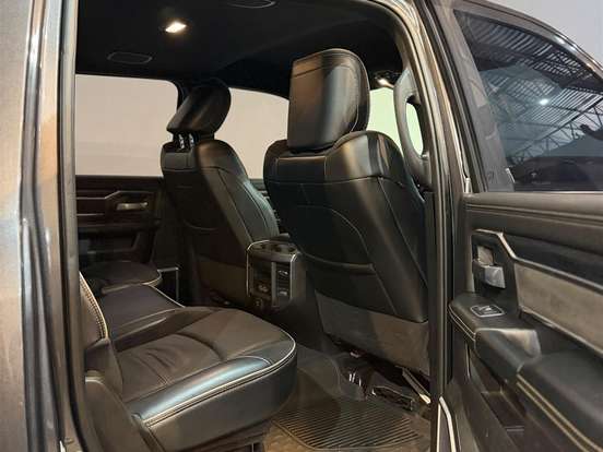 RAM-2500-6.7 I6 TURBO DIESEL LARAMIE NIGHT EDITION CD 4X4 AUTOMÁTICO RAM-2500-2024