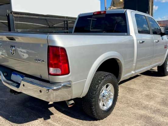 RAM-2500-6.7 LARAMIE 4X4 CD I6 TURBO DIESEL 4P AUTOMÁTICO RAM-2500-2011