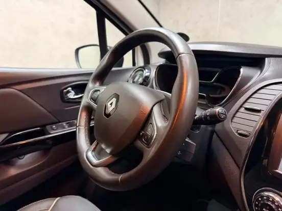 RENAULT-CAPTUR-1.6 16V SCE FLEX INTENSE X-TRONIC RENAULT-CAPTUR-2018