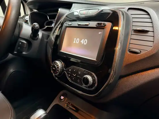 RENAULT-CAPTUR-1.6 16V SCE FLEX INTENSE X-TRONIC RENAULT-CAPTUR-2018