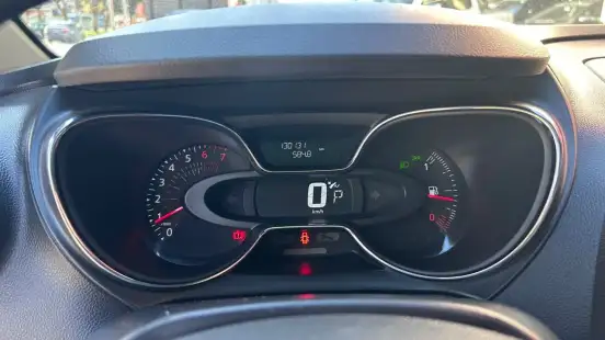 RENAULT-CAPTUR-2020
