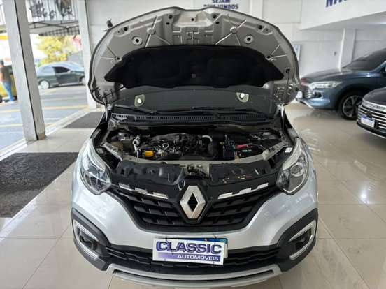 RENAULT-CAPTUR-2021