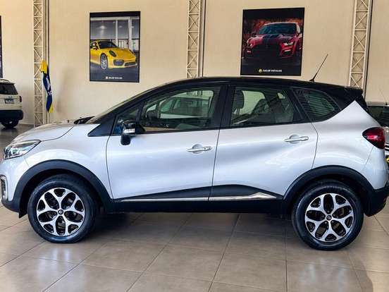RENAULT-CAPTUR-1.6 16V SCE FLEX INTENSE X-TRONIC RENAULT-CAPTUR-2017