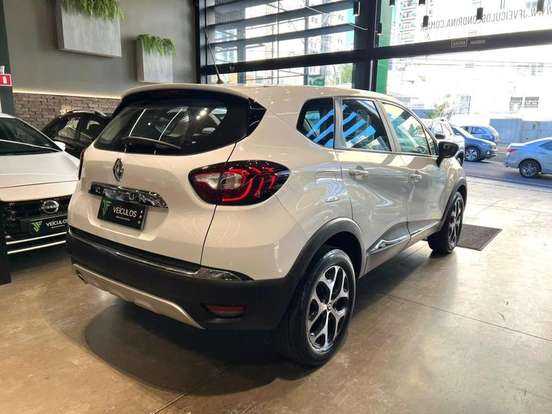 RENAULT-CAPTUR-2019
