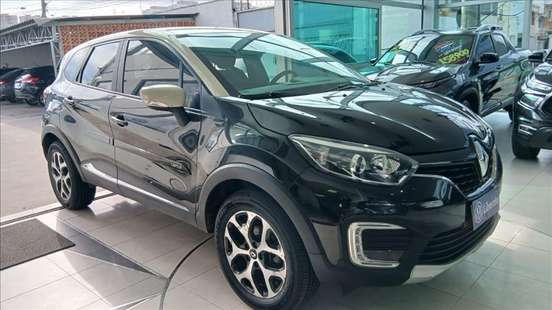 RENAULT-CAPTUR-2018