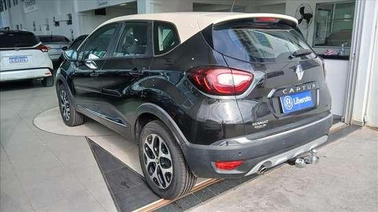 RENAULT-CAPTUR-2018