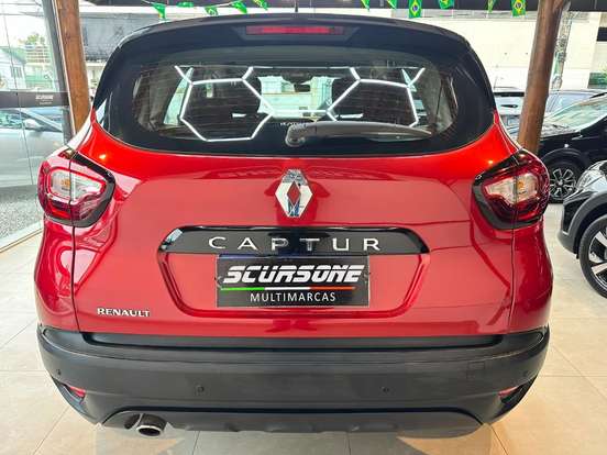 RENAULT-CAPTUR-2018