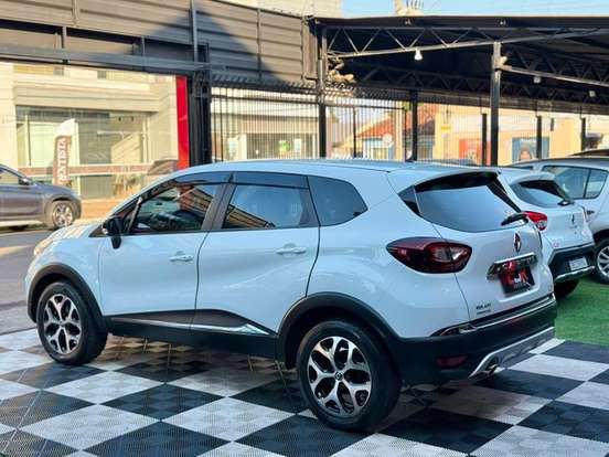 RENAULT-CAPTUR-2.0 16V HI-FLEX INTENSE AUTOMÁTICO RENAULT-CAPTUR-2017