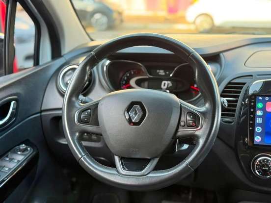 RENAULT-CAPTUR-2017