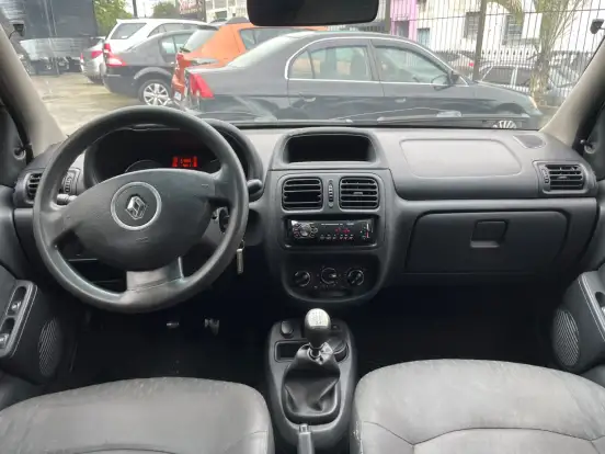 RENAULT-CLIO-2014