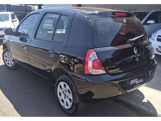 RENAULT-CLIO-2016